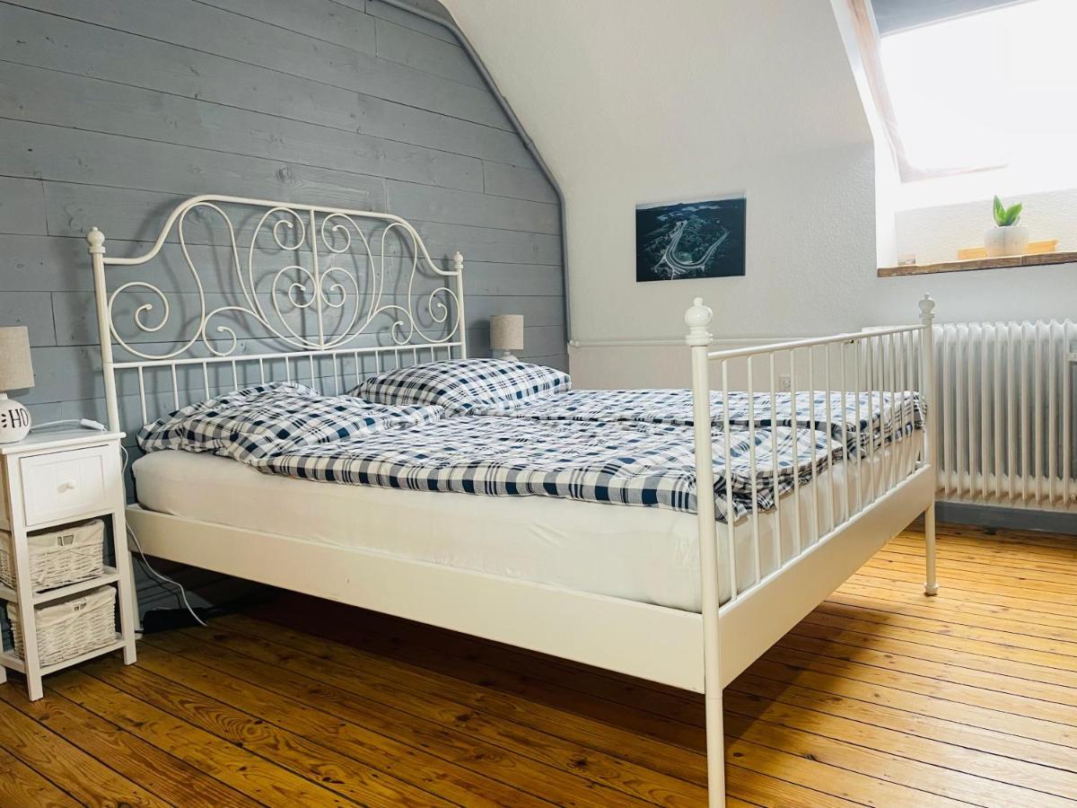 Ferienhaus Backesgarten Fuer 22 Personen Neichen Exterior photo
