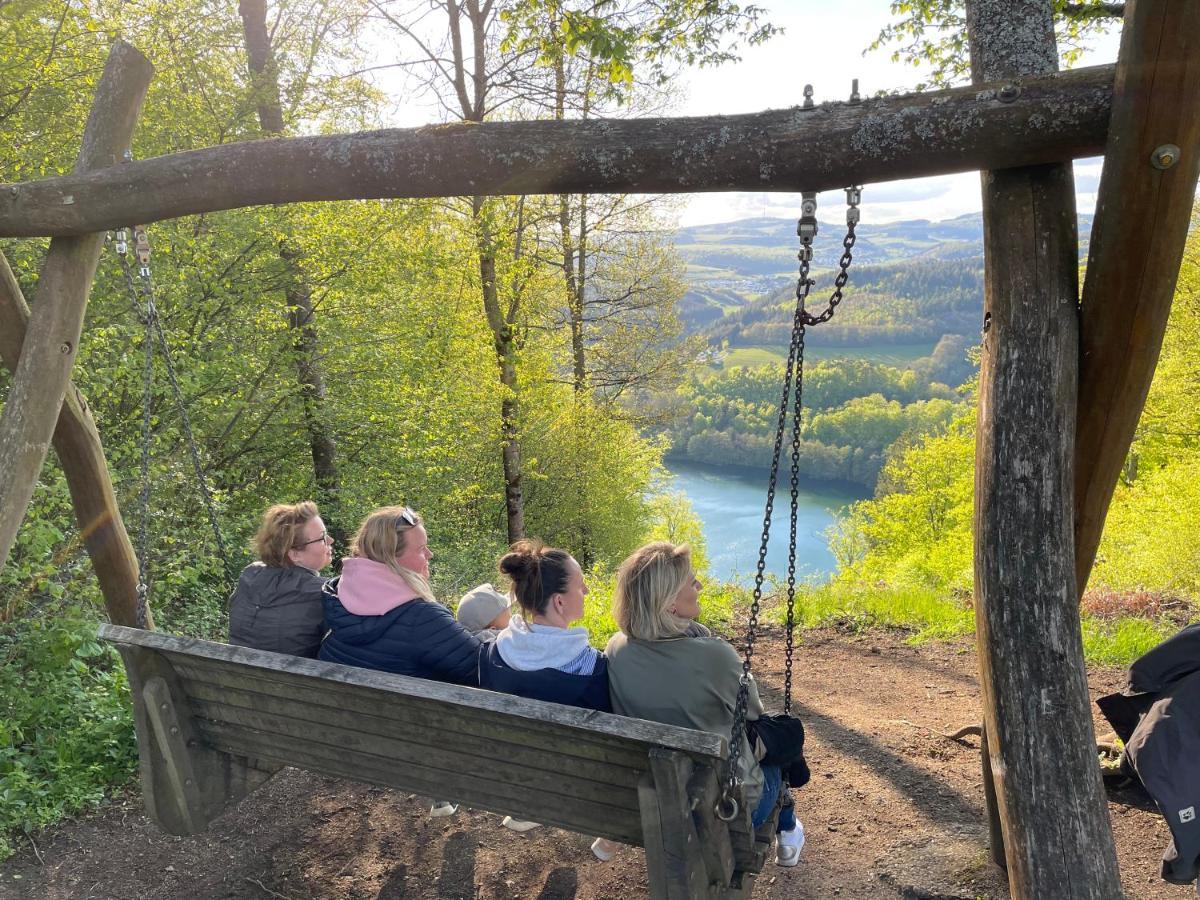 Ferienhaus Backesgarten Fuer 22 Personen Neichen Exterior photo