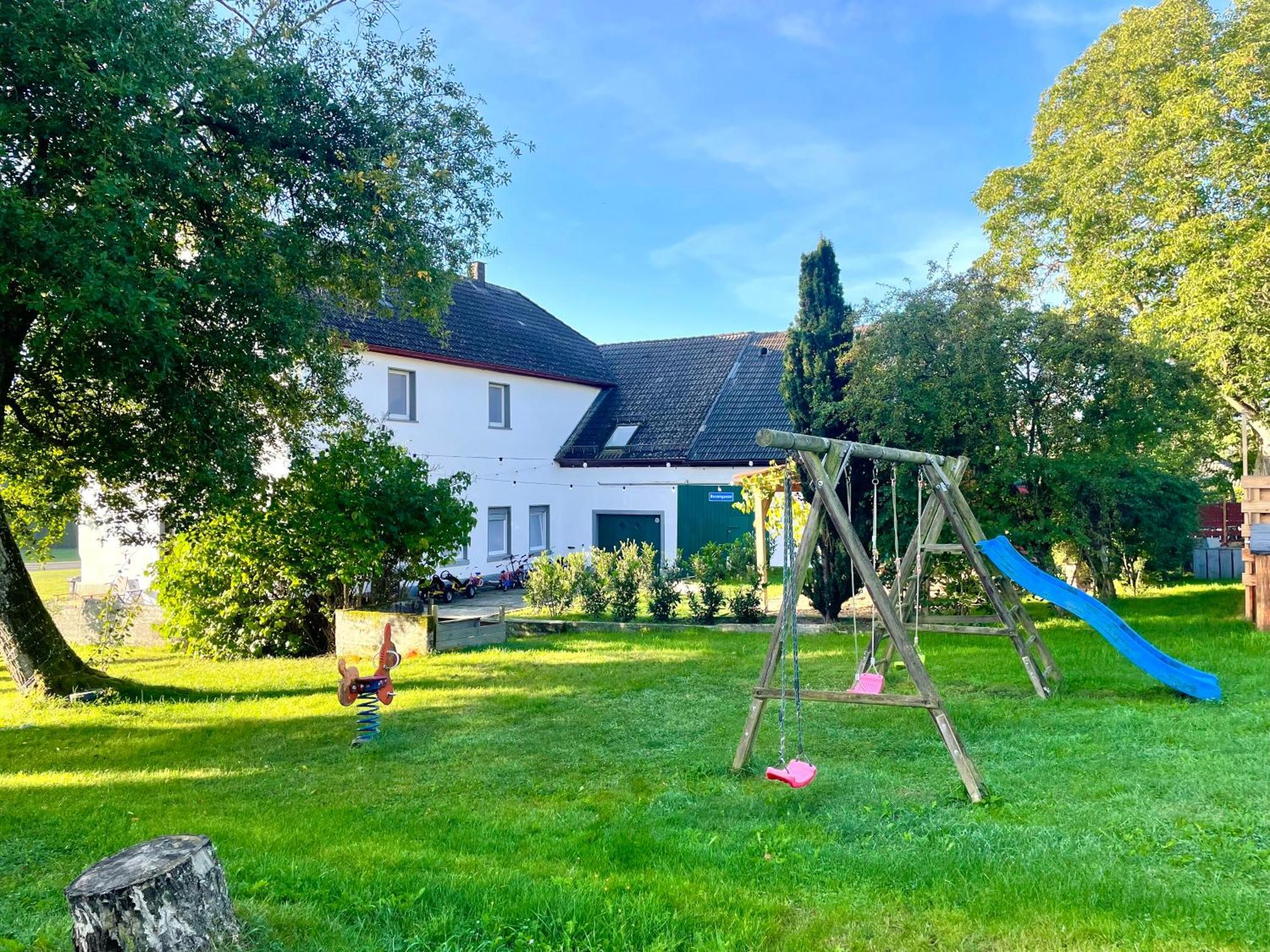 Ferienhaus Backesgarten Fuer 22 Personen Neichen Exterior photo
